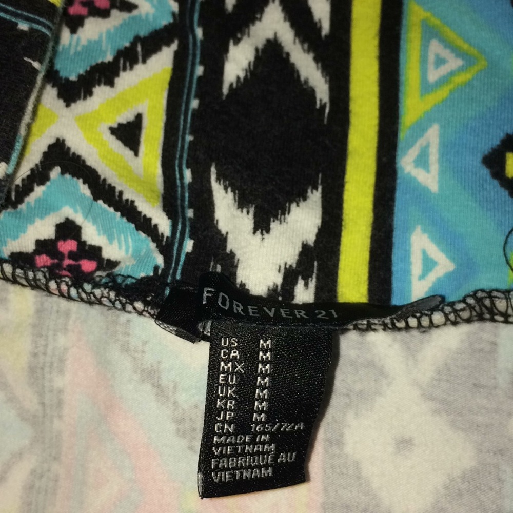 Size medium - Picture 2 of 2